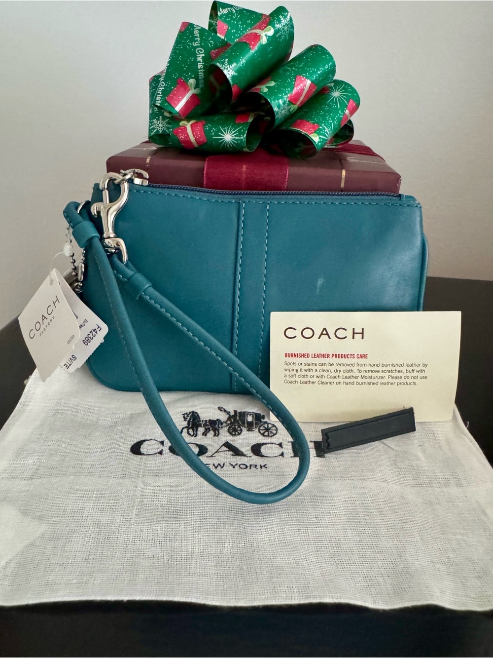 NWT Coach Burnished Leather Small Wristlet Teal Blue F42389
